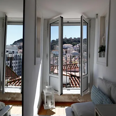 Apartment Casas Com Graca One Bedroom Central Lisbon